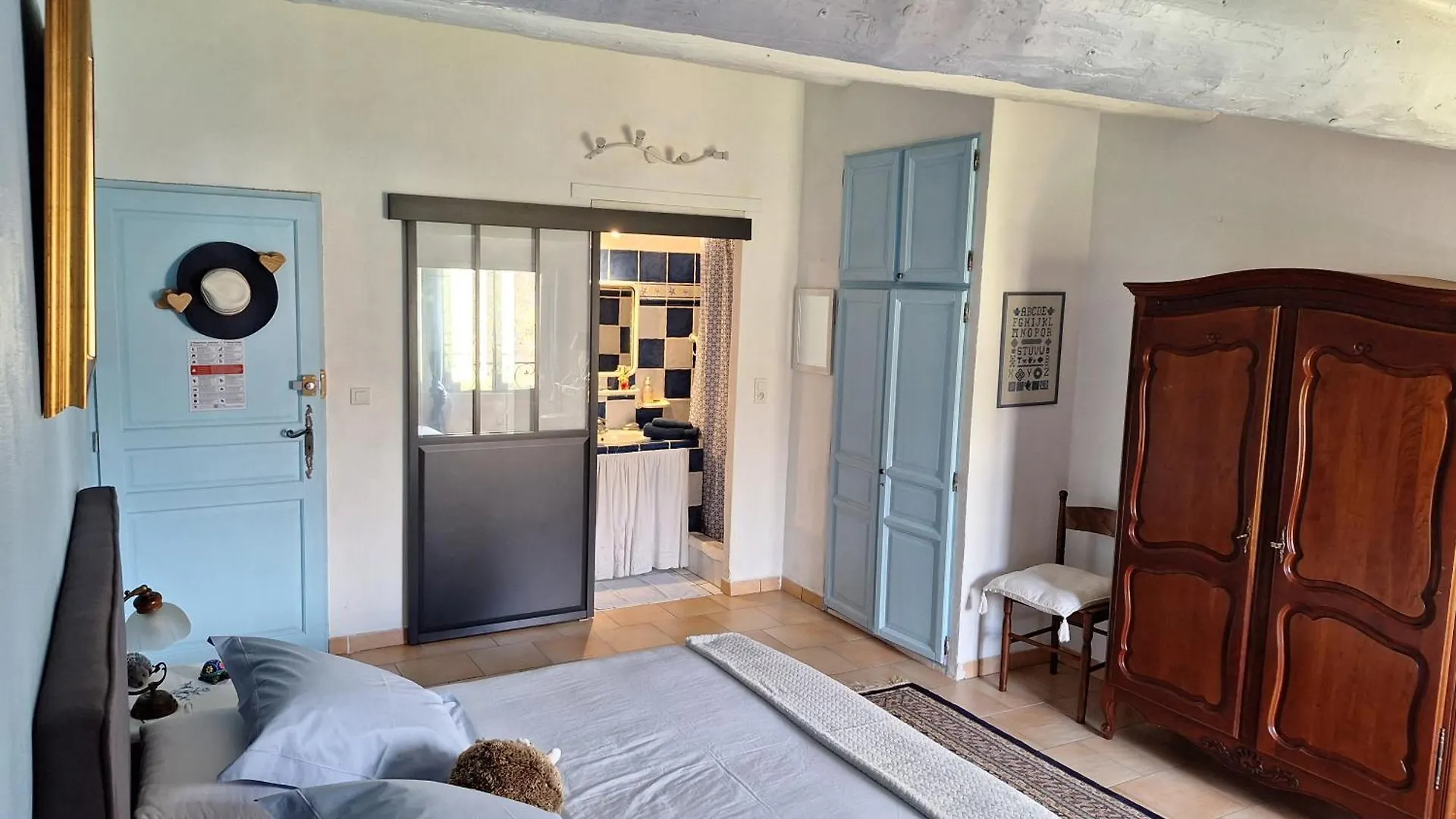 Guest house Clos Des Herissons - Chambres D'Hote - Piscine & Jardin Lauris France