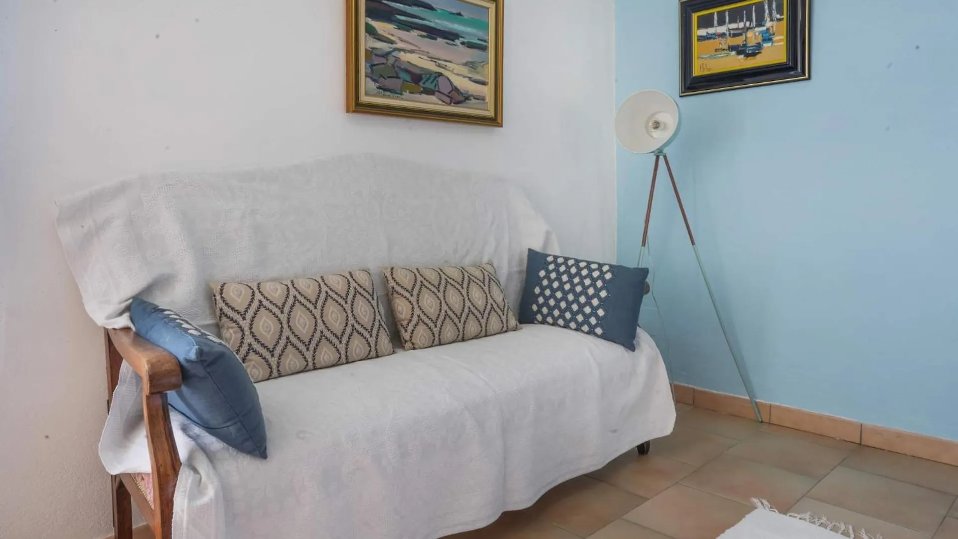 Clos Des Herissons - Chambres D'Hote - Piscine & Jardin Lauris Guest house